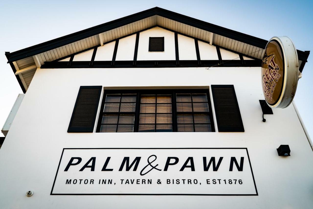 واجا واجا Palm And Pawn Motor Inn المظهر الخارجي الصورة